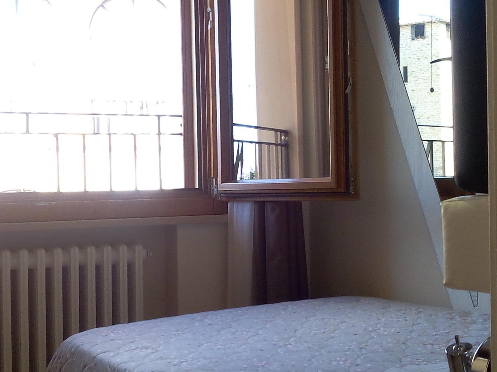 Albergo Diffuso - Il Poggetto Tra Urbino & San Marino Стая снимка