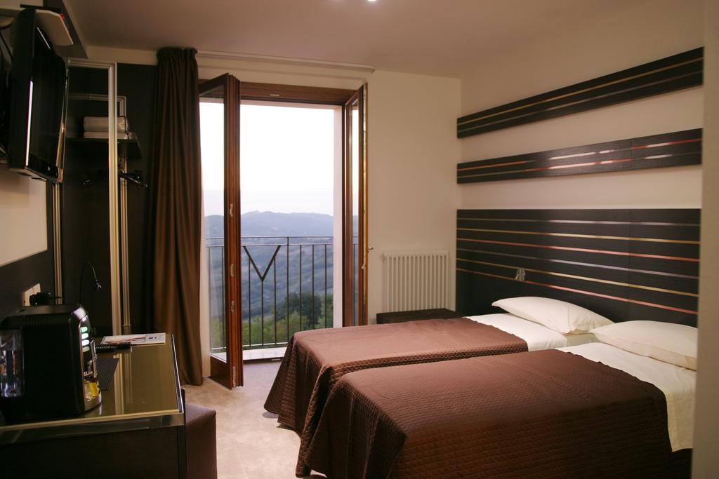 Albergo Diffuso - Il Poggetto Tra Urbino & San Marino Екстериор снимка